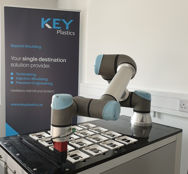 Collaborative Robots at Key Plastics